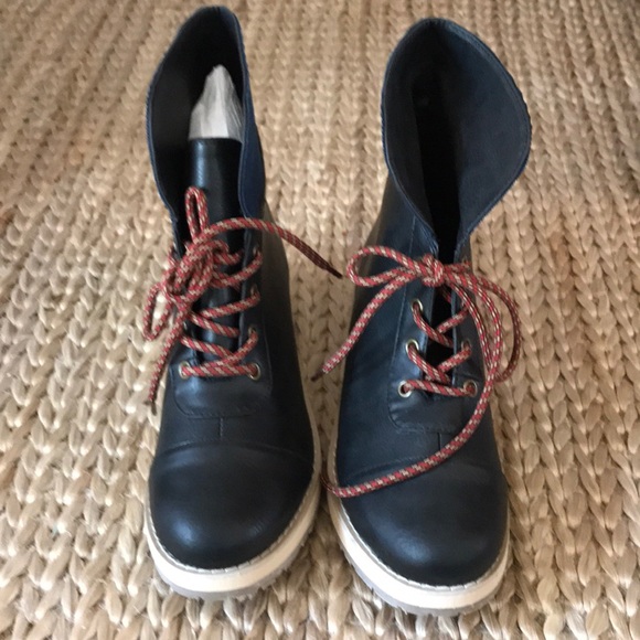 BDG foldover hiking boots - Picture 5 of 8
